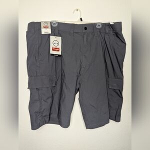 NWT Wranglers ATG Men's Cargo Shorts Size 44